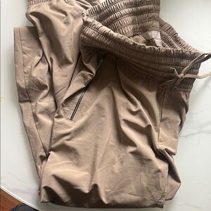 Athleta Tan Joggers Lightweight Sweatpants